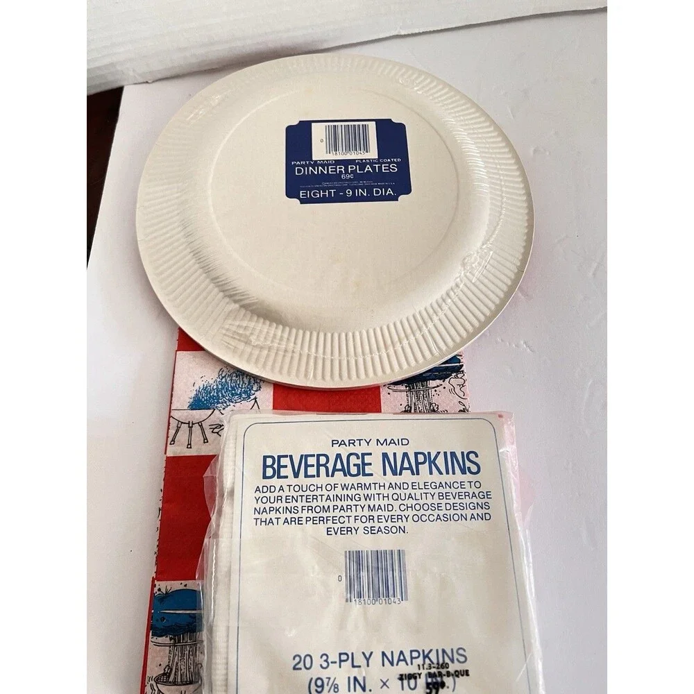 Vintage Ziggy Bar-B-Que Party Set Tablecloth Plates Napkins NOS 1978